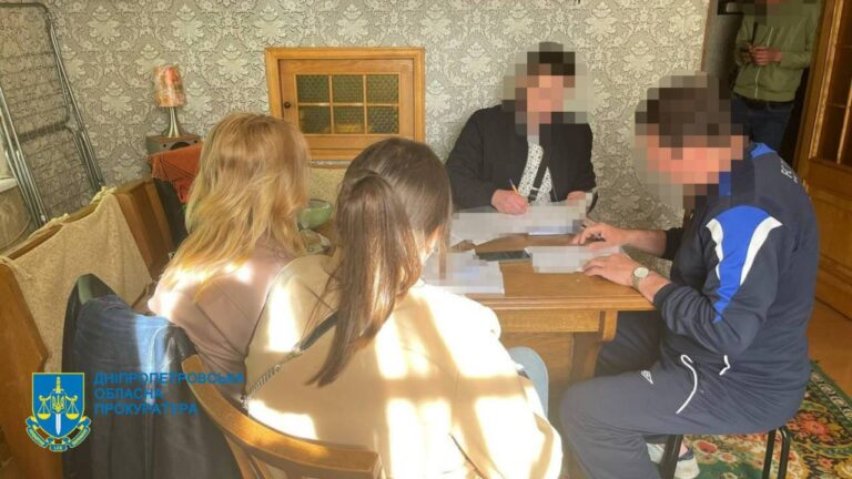 У Дніпрі посадовців міськради підозрюють у розтраті 4,3 млн гривень