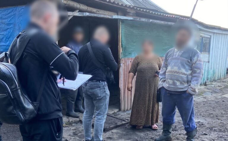 Жителька Дніпропетровщини обікрала пенсіонерів на майже 1,8 млн грн