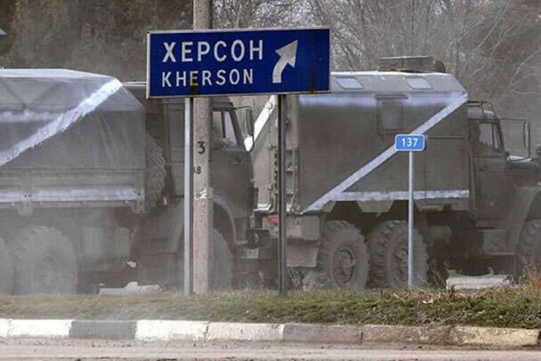 Обшуки та погрози: подружжя з Херсонщини про жахи окупації