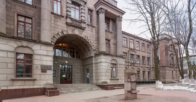 Винуватиці мовного скандалу в Дніпрі оголосили догану