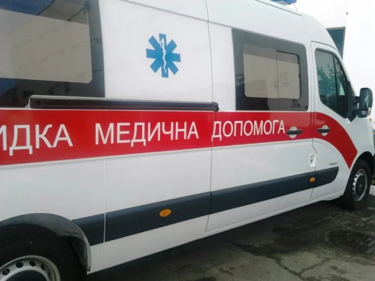 У Дніпрі рятують 16-річного підлітка, якого підпалив пенсіонер