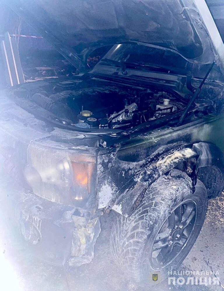 Поліцейські Дніпра викрили 16-річного підлітка у підпалі військового автомобіля