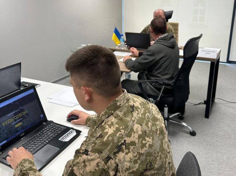 У Польщі відкрили перший рекрутинговий центр для українських добровольців