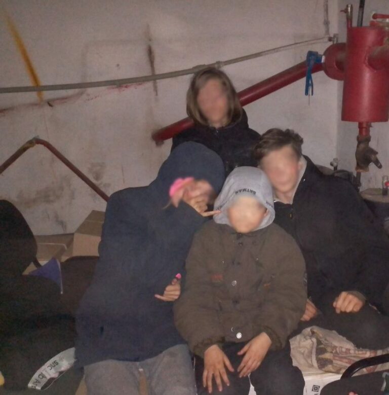 Майже три роки потому: історія родини, яка вижила у Маріуполі