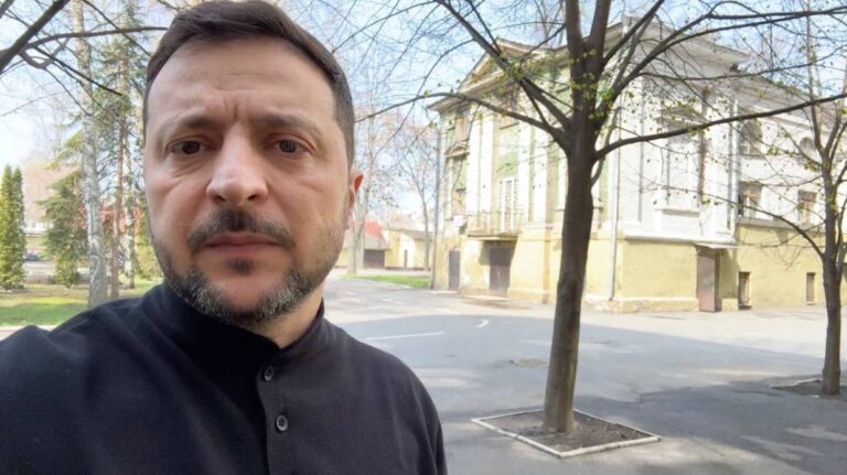 Президент розповів про поїздку до Дніпра, де він зустрівся з ветеранами та бізнесменами