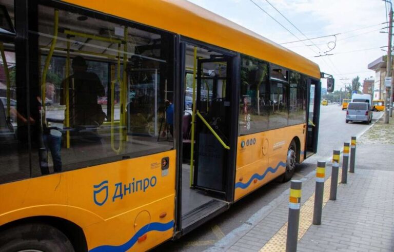 У Дніпрі змінились маршрути кількох автобусів