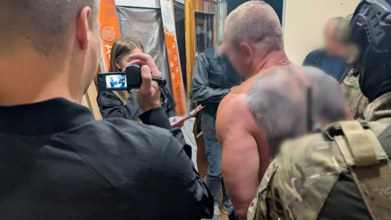 Нацполіція проводить обшуки по всій Україні