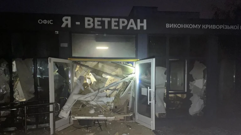 На Дніпропетровщині ударами дронів зруйновані центри Я – ветеран та Віза