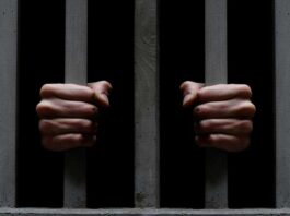 Двоє мешканців Дніпропетровщини продавали автівки, які завозили нібито для ЗСУ