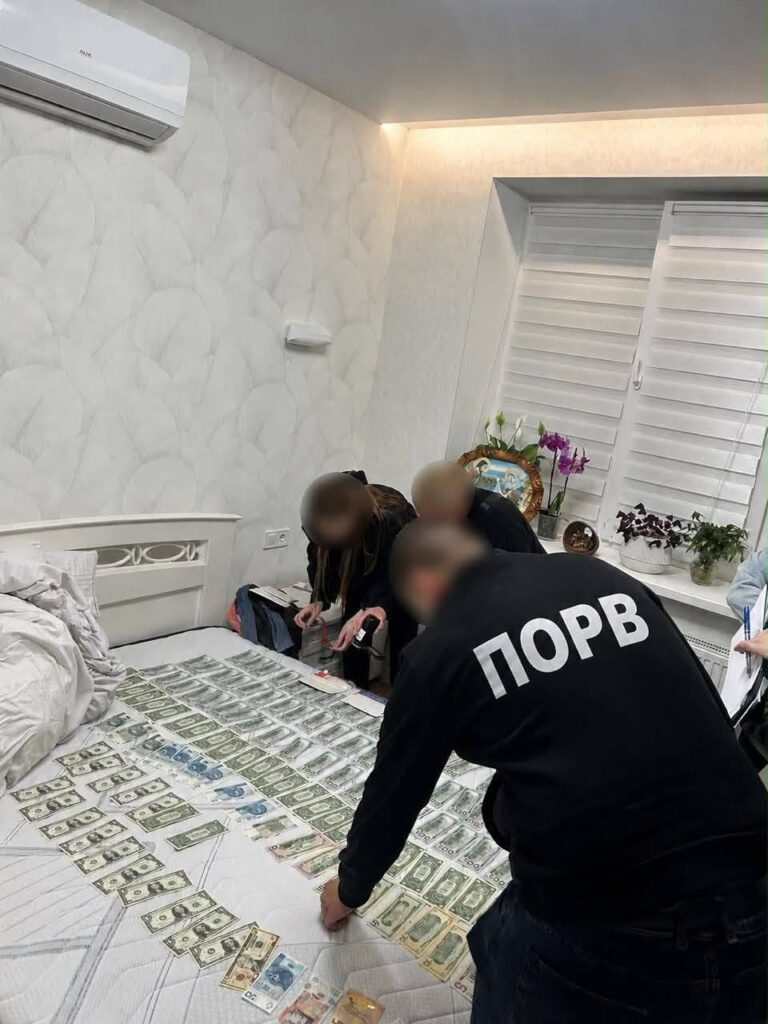 Мешканець Дніпропетровщини заплатив $12 тисяч за втечу до Молдови, але його затримали
